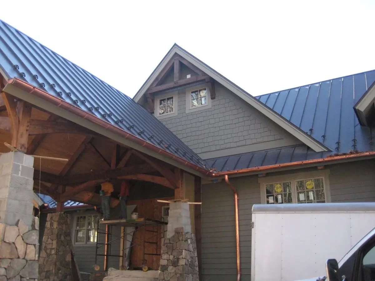Craftsman Roofing team delivering quality roofing work in Independence